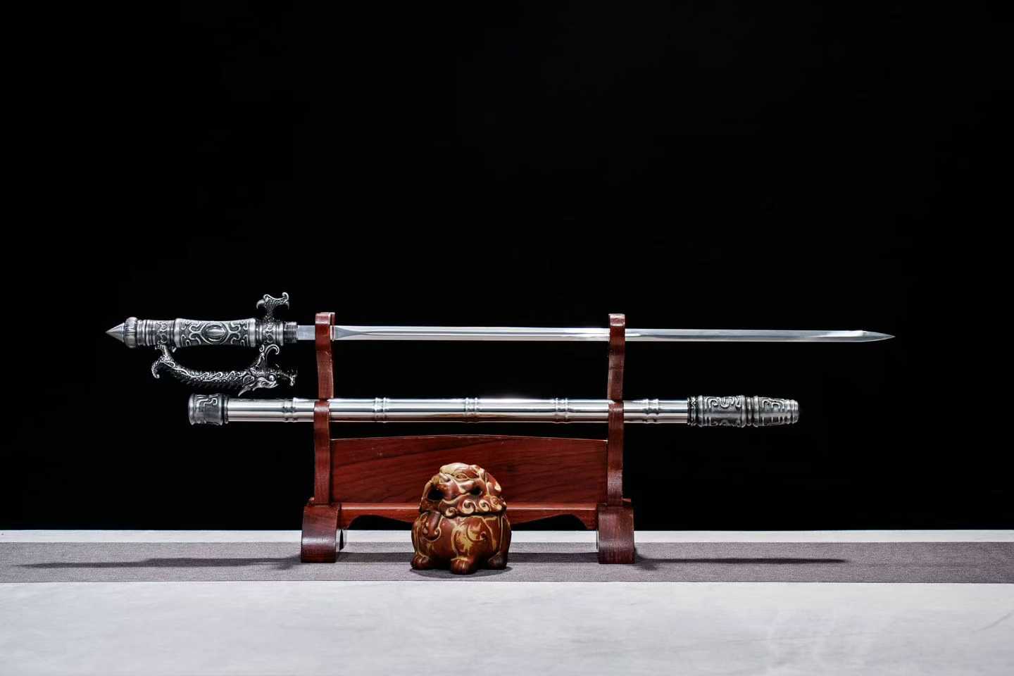 Đao Cuồng Long Long Nhận 700